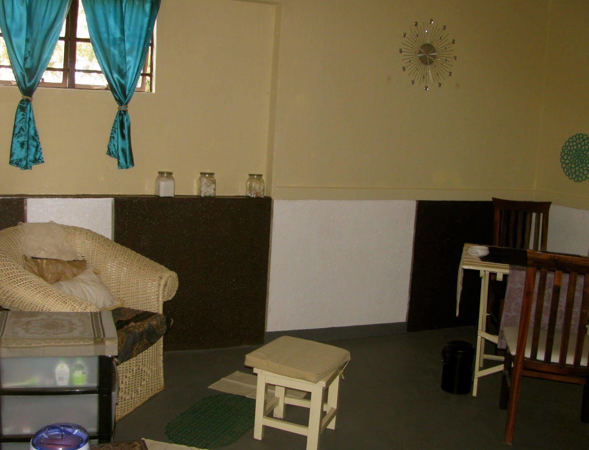 Madidi Lodge Lilongwe Bagian luar foto