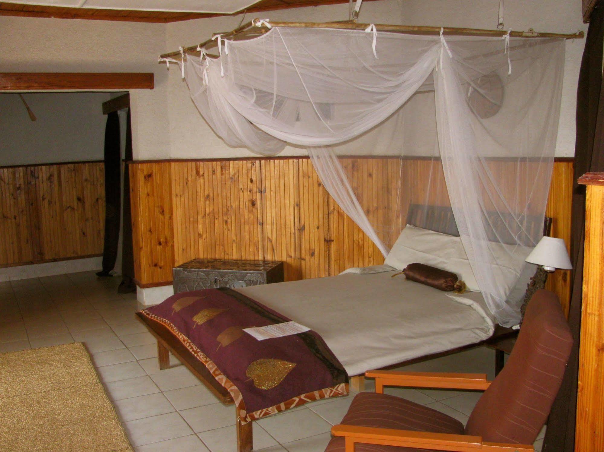Madidi Lodge Lilongwe Bagian luar foto