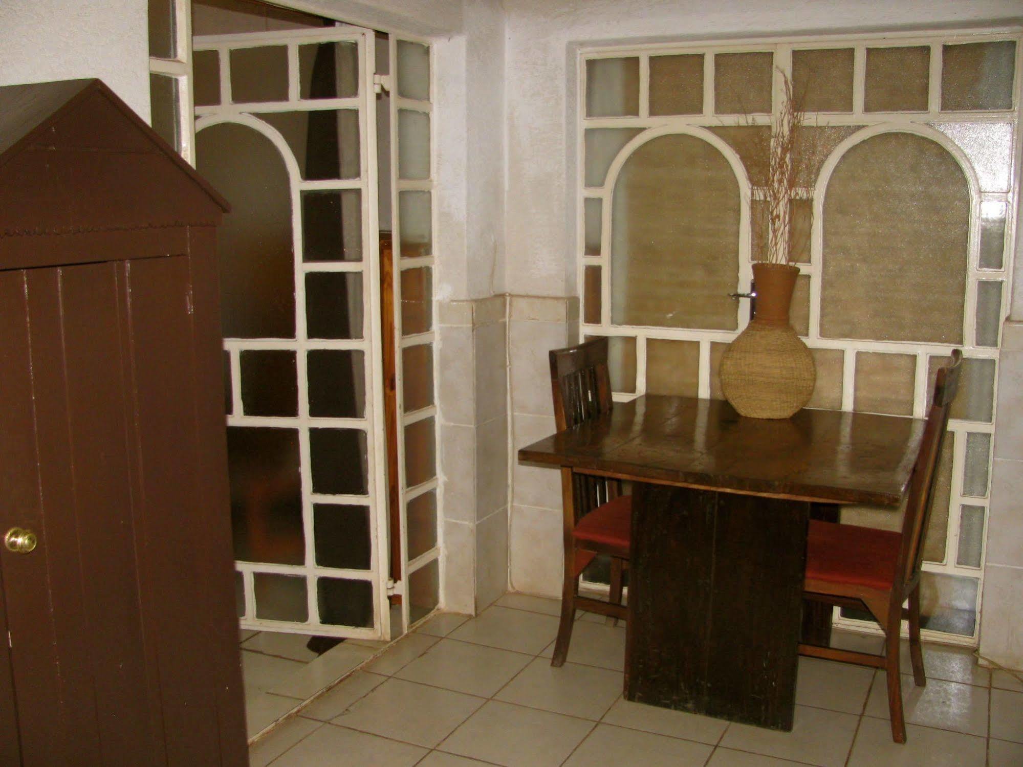 Madidi Lodge Lilongwe Bagian luar foto