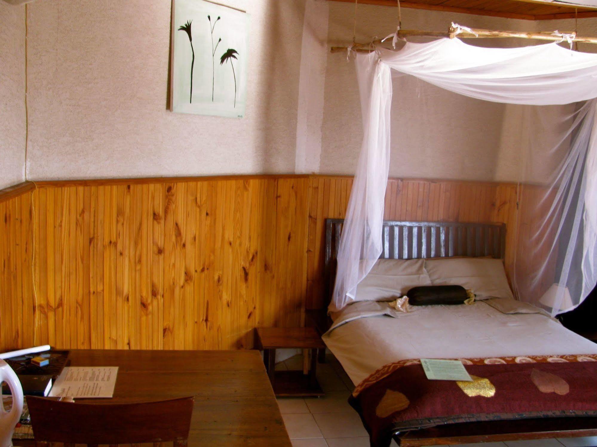 Madidi Lodge Lilongwe Bagian luar foto